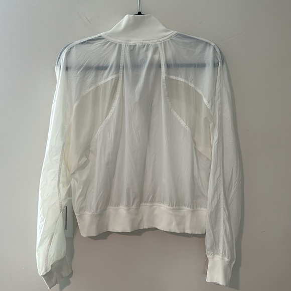 Lululemon lightweight windbreaker - Picture 3 of 4